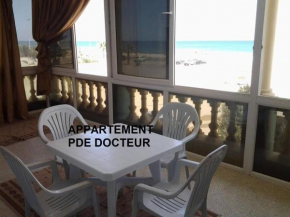 apparemment pied dans leau